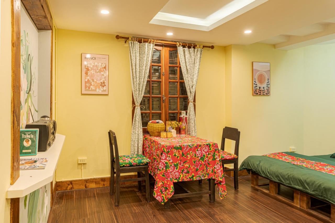 Hanoi Retro 80S Homestay Exterior photo
